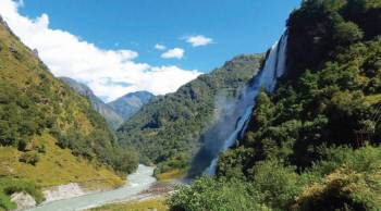 Tipi bhalukpong picnic spot