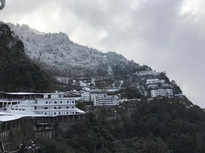 Best Time to Visit Vaishno Devi in Autumn