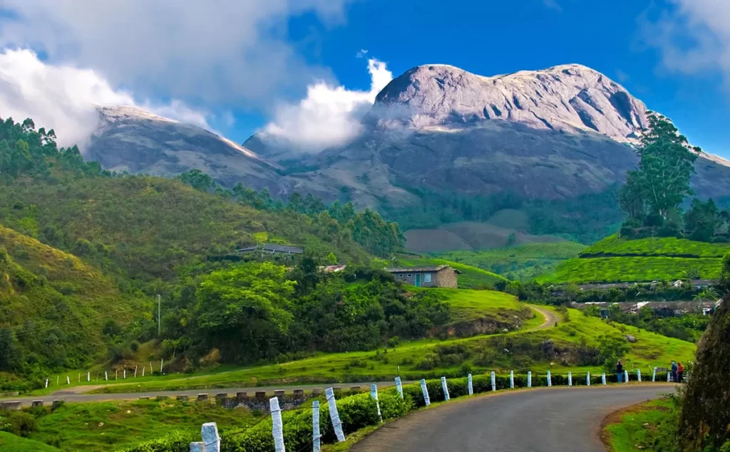 Munnar Most Wonderful Romantic Places in India