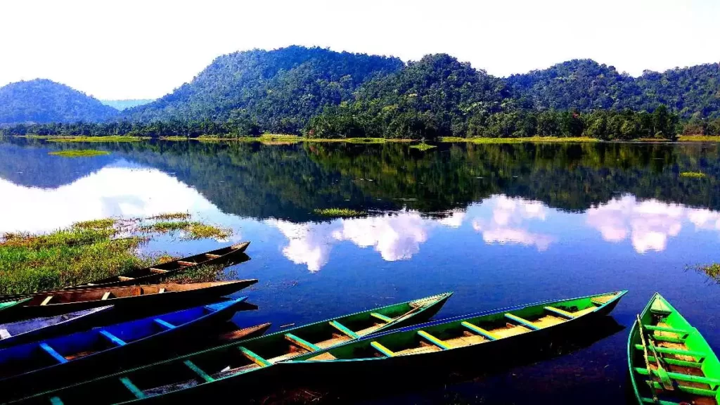 Chandubi Lake Best Picnic Spot in Assam