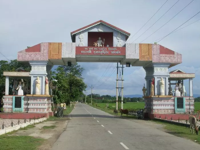 Sualkuchi Best Picnic Spot in Assam