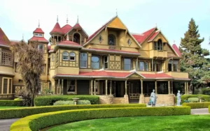 The Winchester Mystery House Mysterious Places In The World