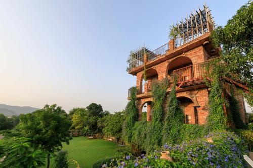 The Secret Garden Best Private Cabin Cafe In Udaipur