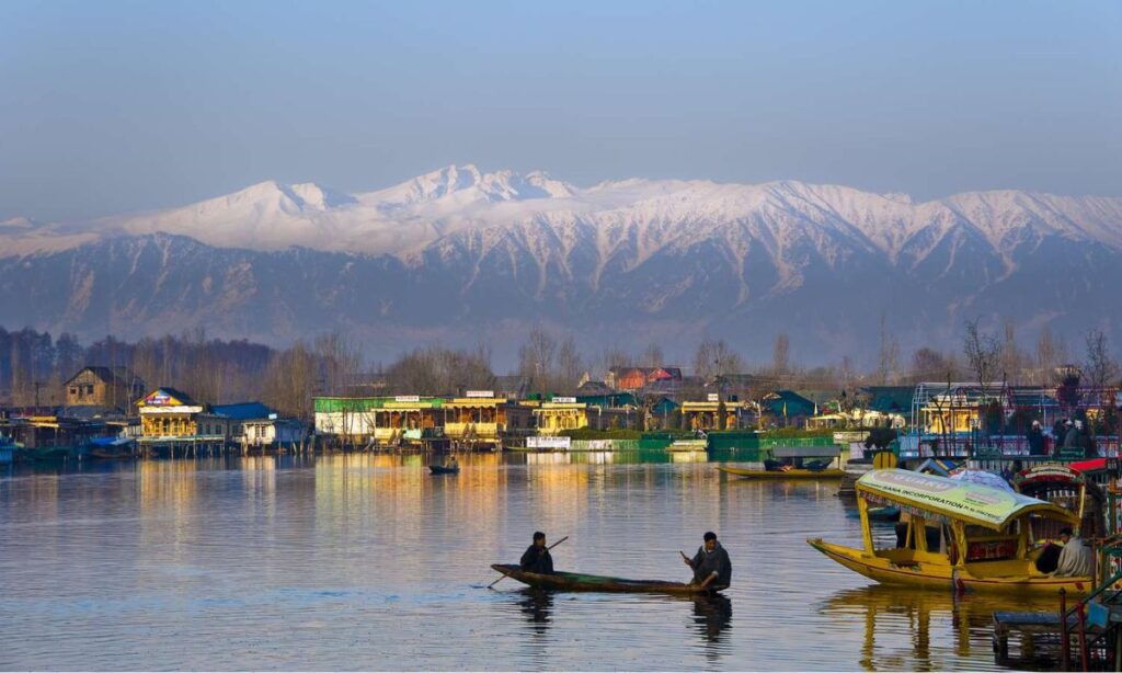 Srinagar Tourist Places In Jammu and Kashmir