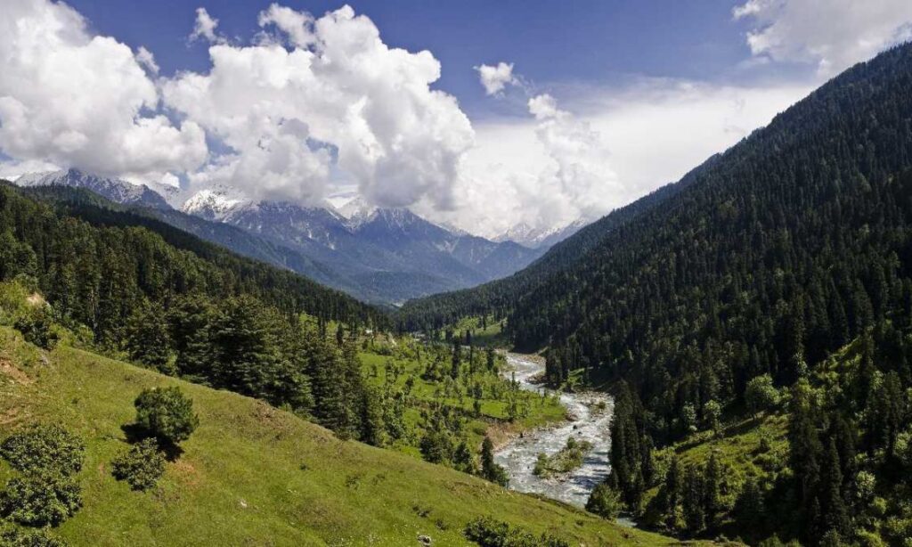 Pahalgam Tourist Places In Jammu and Kashmir