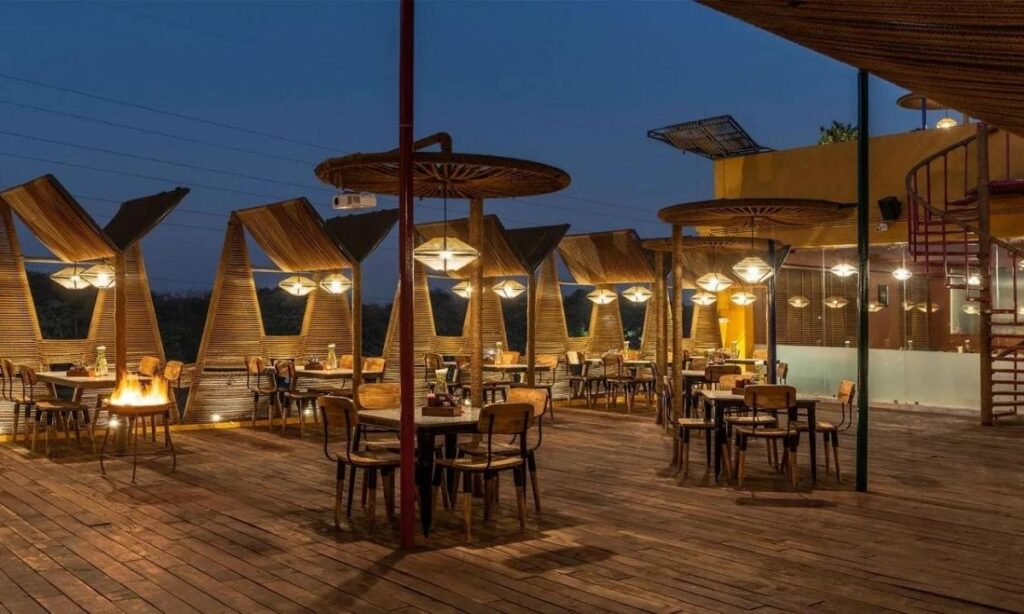 Romantic Roofs Popular Couple Box Cafe in Ahmedabad