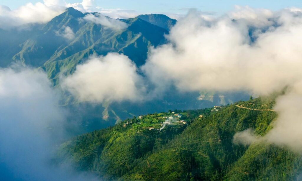 Mussoorie Hill Stations Near Delhi Within 300 kms