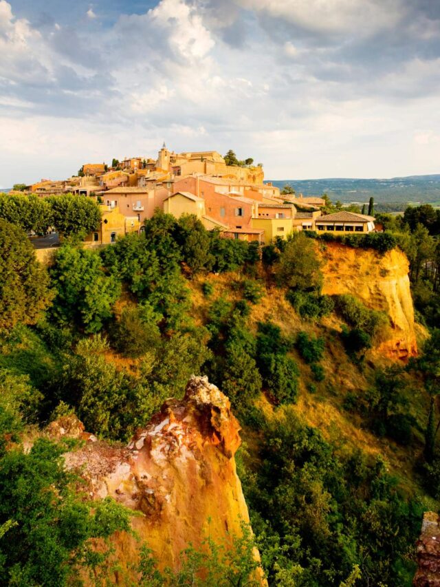 Luberon, A Guide To The Most Enchanting Village In Southern France - Tourld