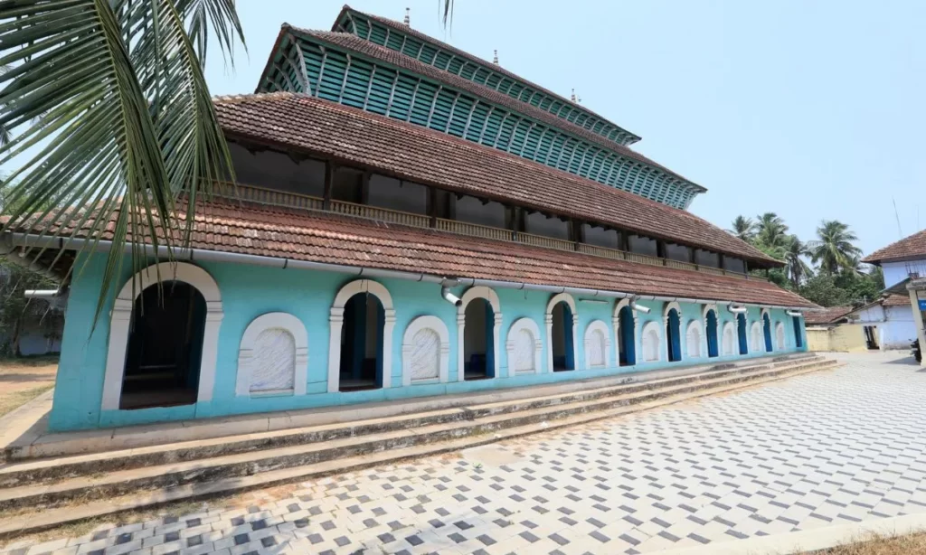 Mishkal Mosque Best One Day Trip Places In Kozhikode 