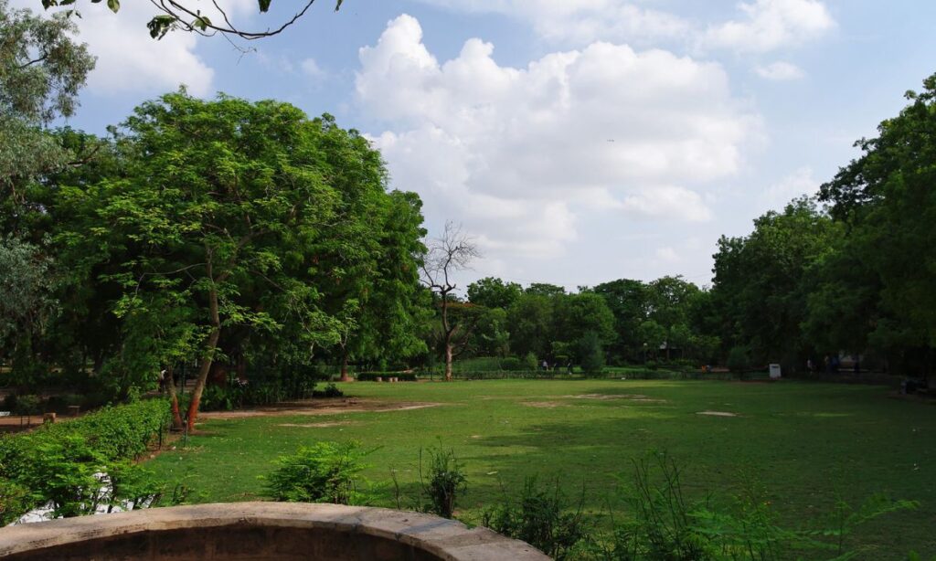 Law Garden Best Places for Couple in Ahmedabad