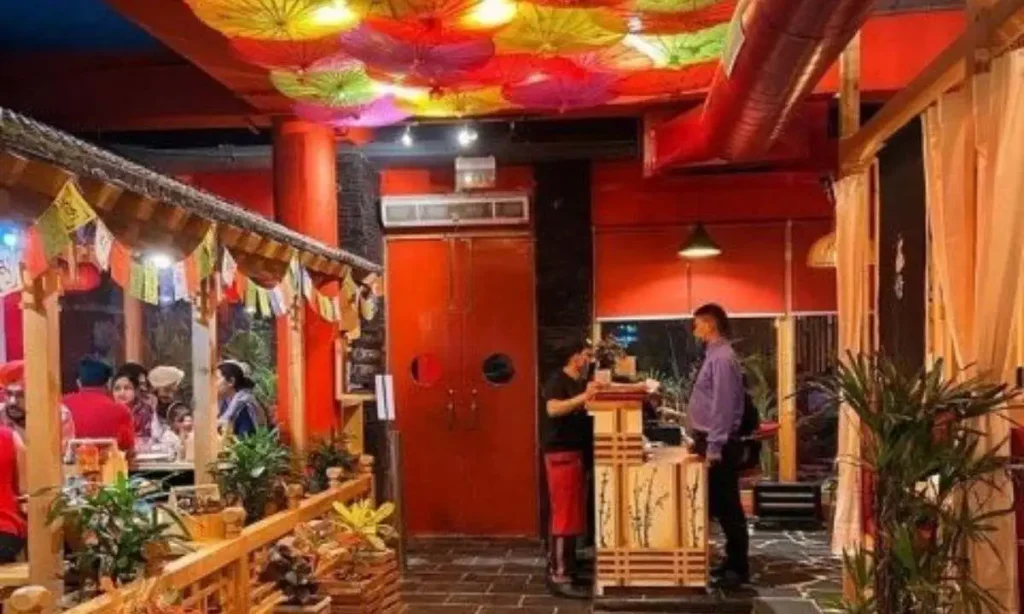 Kalsang Cafe in Majnu ka Tila