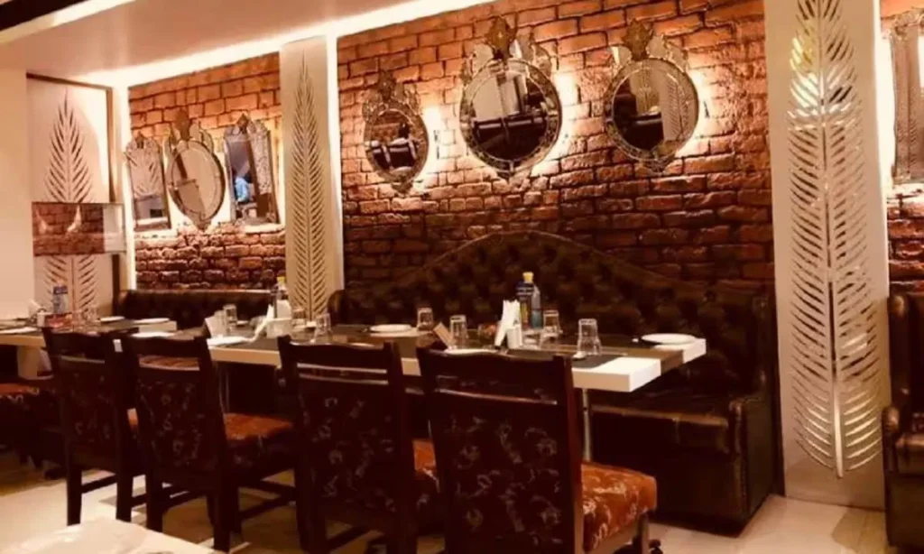 Royal Cafe in Hazratganj