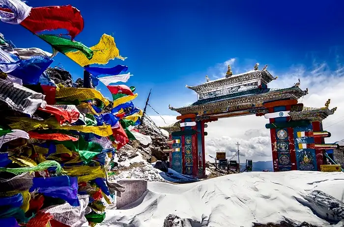 Tawang is a high-altitude city in the mighty Himalayan lap. A place of high altitude in Arunachal Pradesh. This is a must visit place. This picturesque city has several attractions. Some of the Buddhist monasteries, high passes and picturesque lakes are worthy of a photo. 