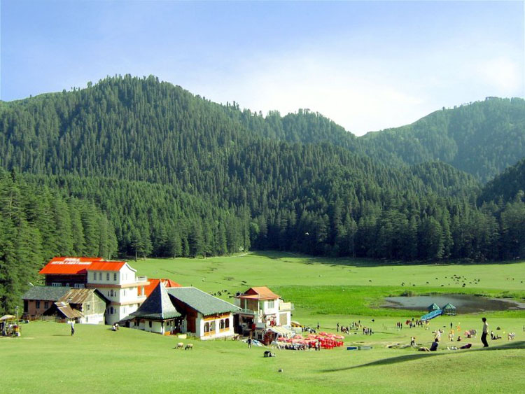 Dalhousie is less crowded than Shimla and Manali, and the surrounding Chamba Valley is a less explored part of Himachal Pradesh. If you are looking for breathtaking views then Dalhousie is the place to find them.