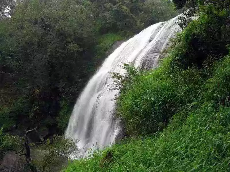 Chelavara Falls Tourist Places in Coorg